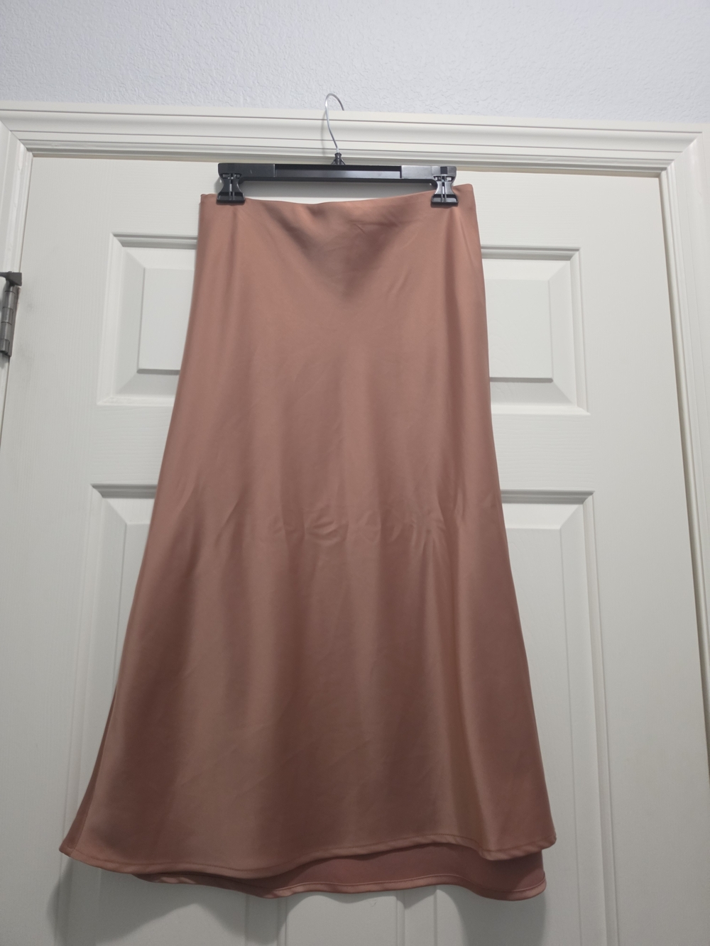Rachel Zoe Maxi Slip Skirt in Rosey Tan Color Great Condition Size 2